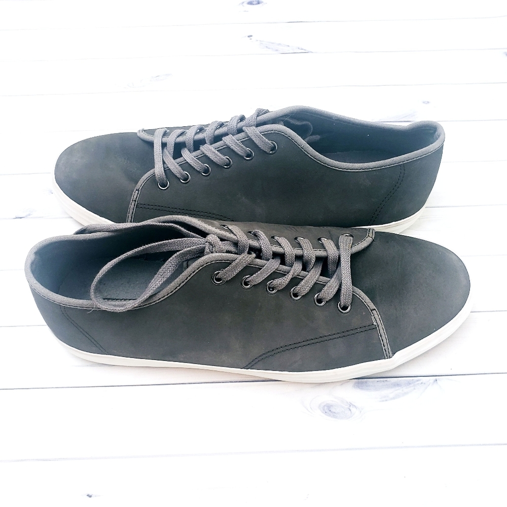 Banana Republic Gray Leather Sneakers Size 10